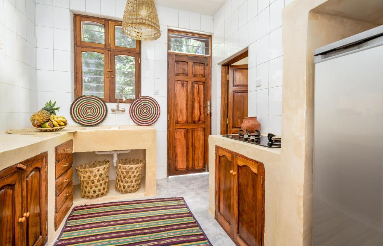 Kima Serviced Beach House & Suites Bwejuu Zewnętrze zdjęcie
