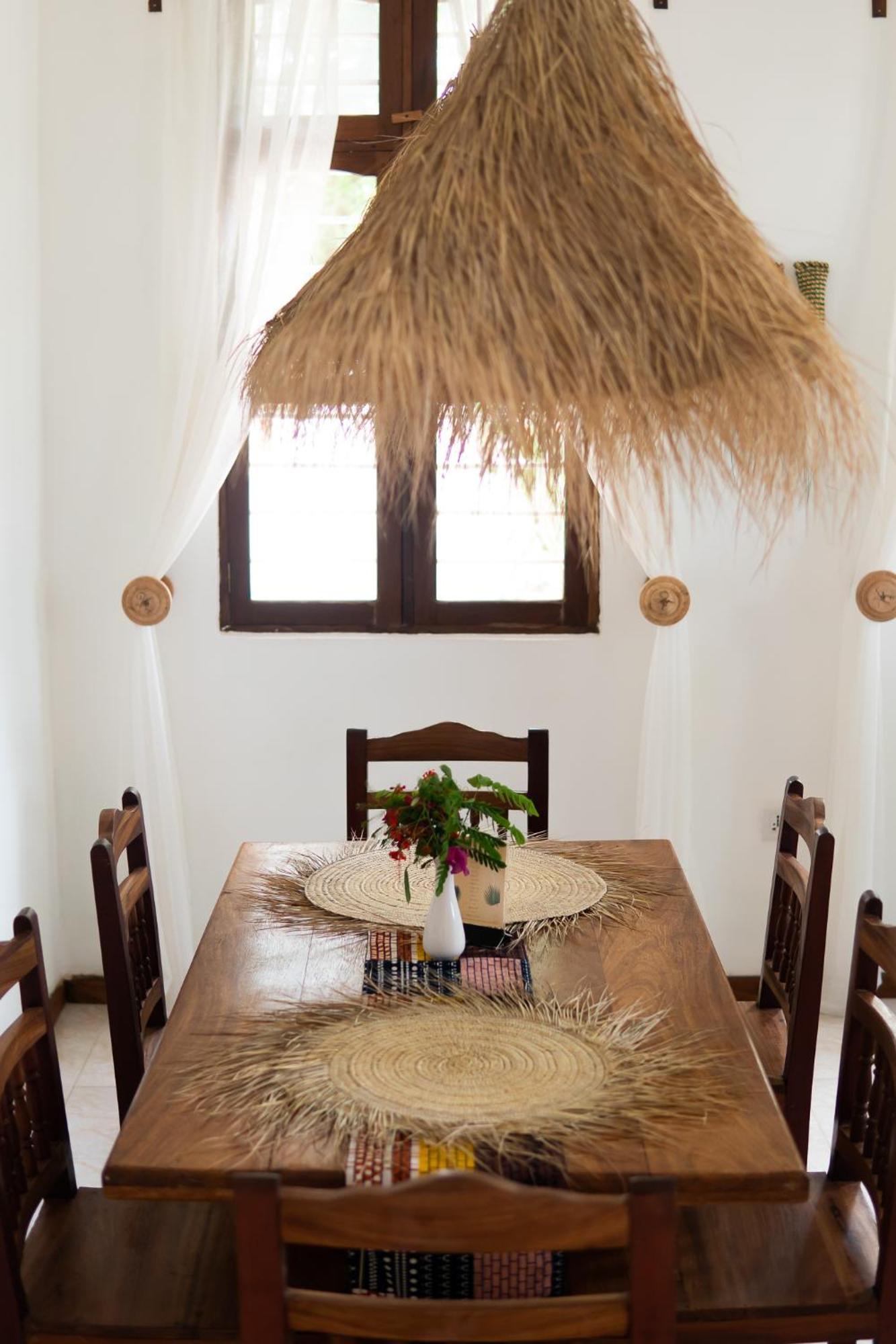Kima Serviced Beach House & Suites Bwejuu Zewnętrze zdjęcie